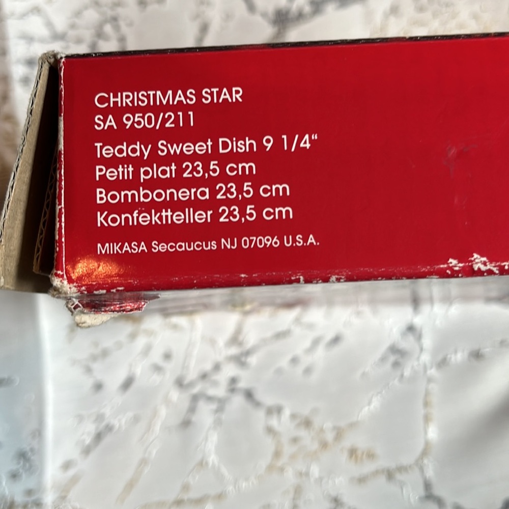 Mikasa Christmas Star Plate Teddy Sweet 9 1/4 with box - Picture 4 of 4